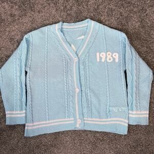 Blue Bird Chunky Cable Knit Cardigan Pale Blue 1989 Academia Buttons Medium